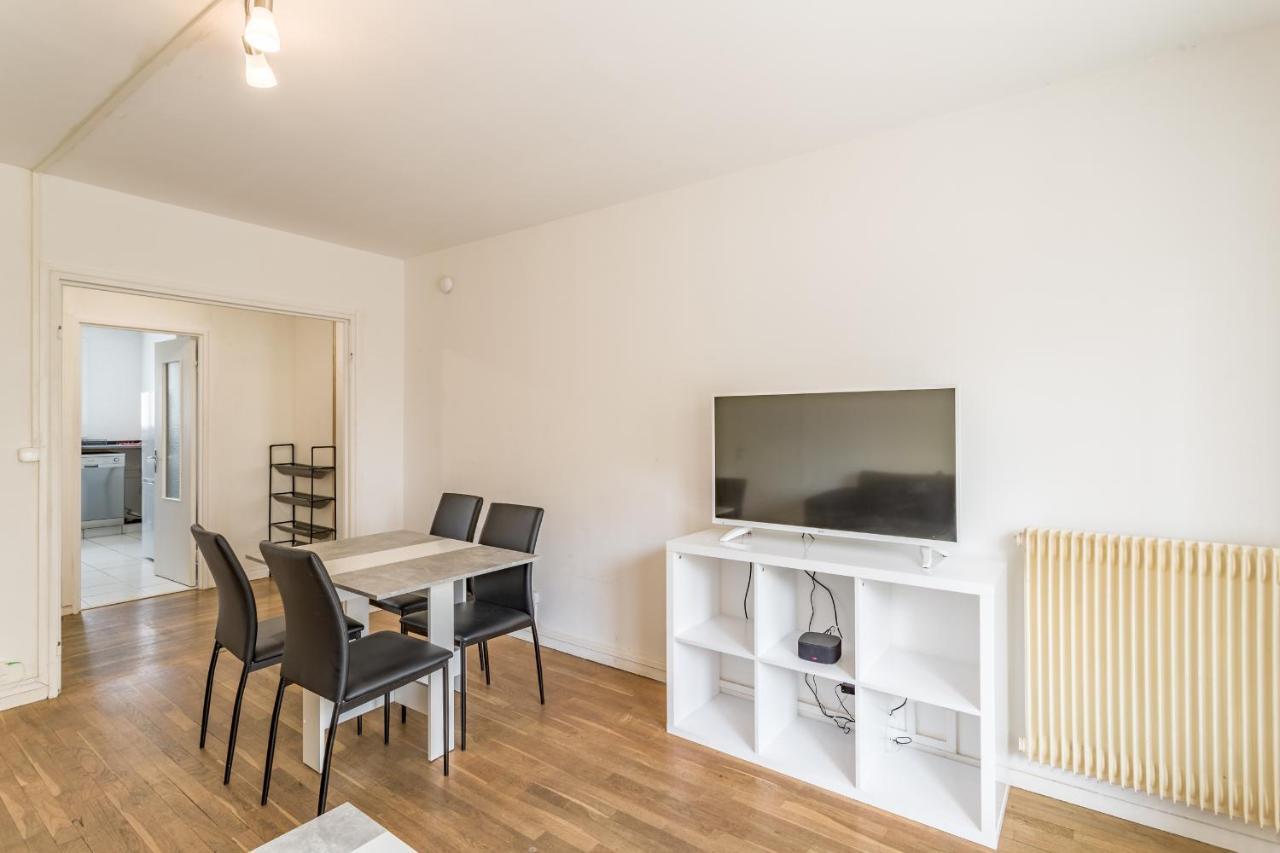 Spacieux Appartement - 6 Personnes - Parking Gratuit Saint-André-les-Vergers エクステリア 写真